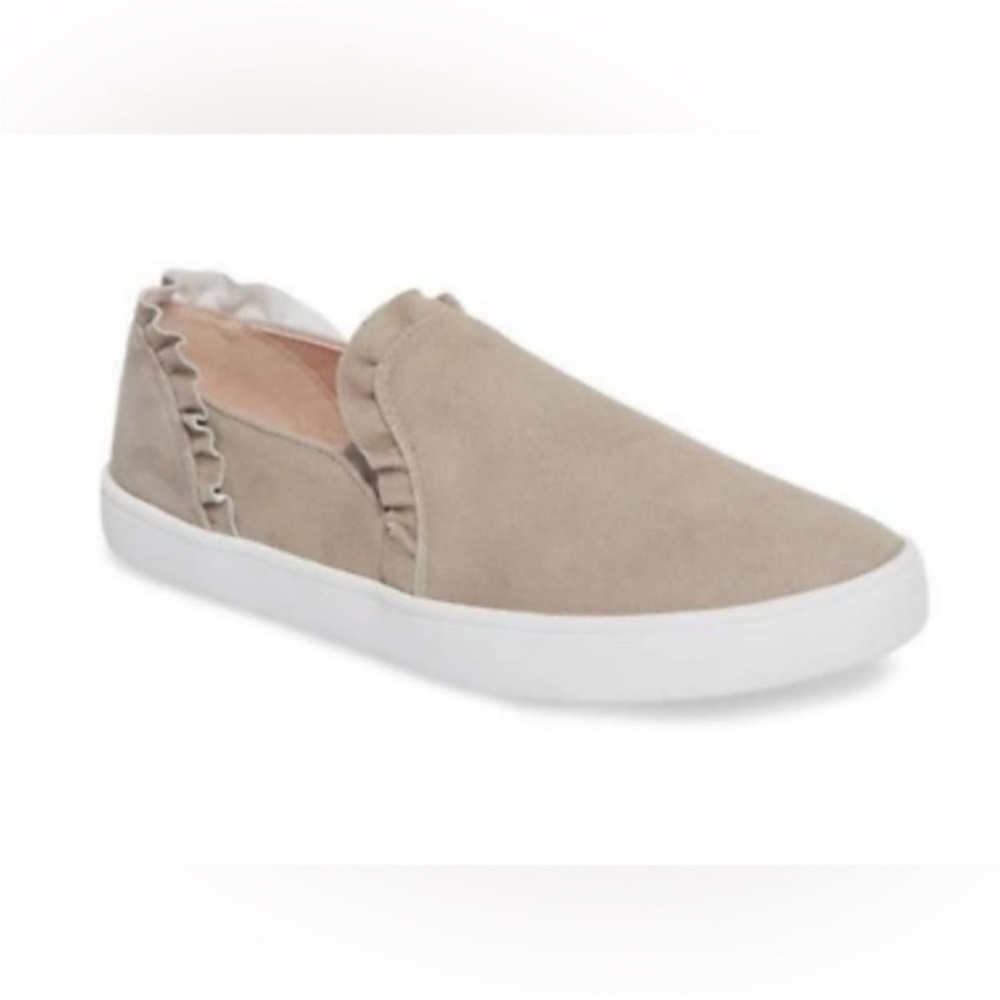 Kate‎ Spade Lilly Ruffle Suede Slip On Sneaker Size 6 B62
